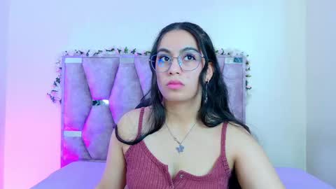 Snapshot of iris_mandarinne chatting on April 10, 5:17 pm Iris online show from April 10, 5:17 pm