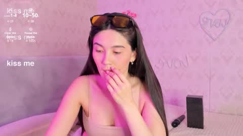 iris on cam online show from October 8, 8:39 pm