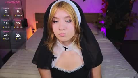 Snapshot of iris_rain chatting on October 20, 9:43 am Iris online show from October 20, 9:43 am