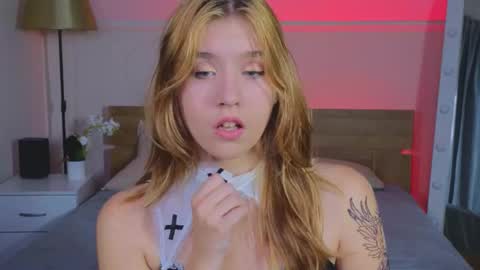 Iris  online show from November 23, 9:53 am