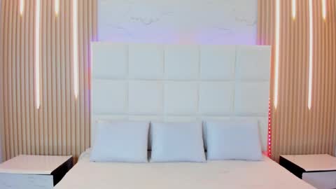 Iris online show from September 11, 4:23 am