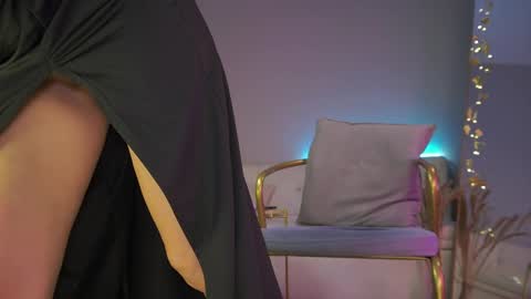 Snapshot of iris_vega chatting on October 25, 1:18 pm Iris online show from October 25, 1:18 pm