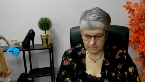 I R I S online show from December 30, 1:25 pm