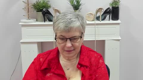 Snapshot of iris_xdesire chatting on March 6, 7:05 am I R I S online show from March 6, 7:05 am