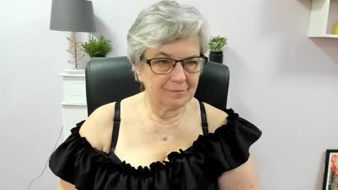 I R I S online show from May 8, 7:14 am