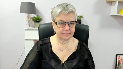 I R I S online show from May 13, 6:22 am