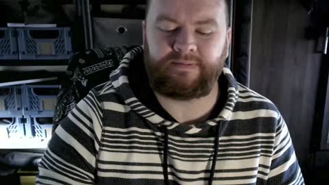 twitter theirishman205 online show from December 15, 10:18 am