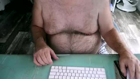 Snapshot of irishdudeloveoib chatting on February 11, 9:03 pm Irishdudelove online show from February 11, 9:03 pm