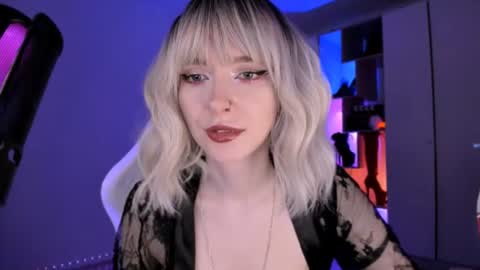 Miss Iris Fansly Miss Iris new inst.  online show from July 23, 5:22 pm