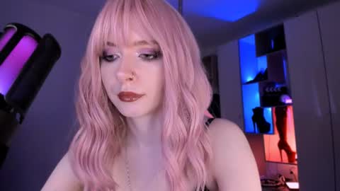 Miss Iris Fansly Miss Iris new inst.  online show from July 27, 4:36 pm