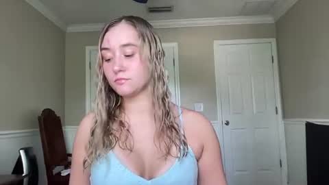 Irispink1 online show from June 21, 6:43 pm