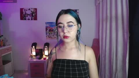 Snapshot of iriss_sky chatting on May 18, 4:40 am Iris online show from May 18, 4:40 am