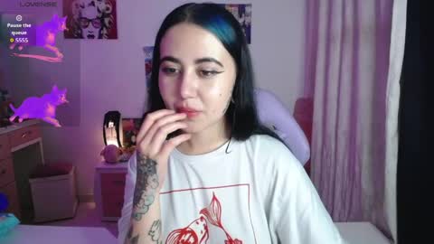 Snapshot of iriss_sky chatting on June 5, 5:47 am Iris online show from June 5, 5:47 am