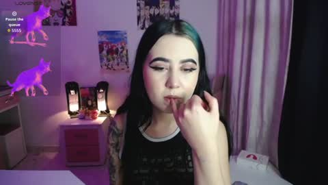 Snapshot of iriss_sky chatting on July 2, 3:34 am Iris online show from July 2, 3:34 am