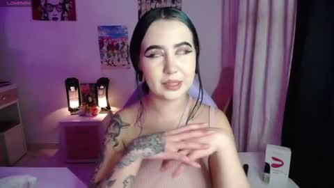 Snapshot of iriss_sky chatting on July 3, 5:03 am Iris online show from July 3, 5:03 am