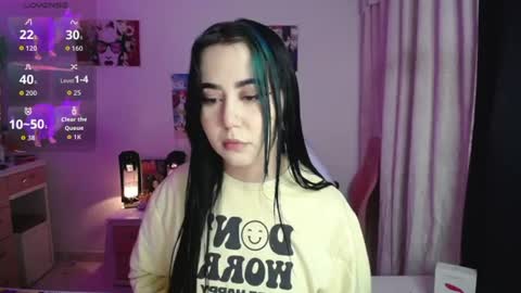 Snapshot of iriss_sky chatting on July 5, 4:07 am Iris online show from July 5, 4:07 am