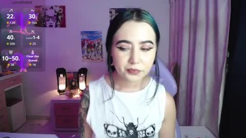 Snapshot of iriss_sky chatting on July 7, 6:47 am Iris online show from July 7, 6:47 am