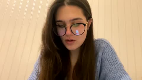Snapshot of irisss31 chatting on March 7, 6:33 pm irisss31 online show from March 7, 6:33 pm