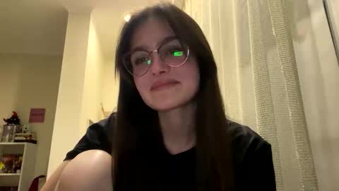 irisss31 online show from April 2, 6:16 pm