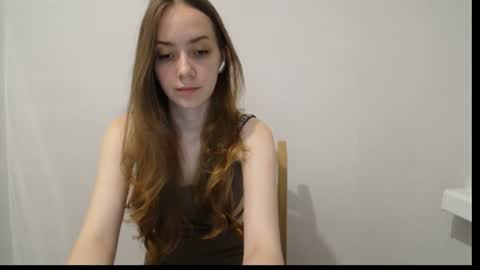 irma_b2004 online show from June 16, 8:33 pm