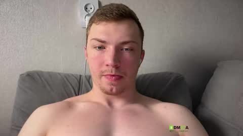 Snapshot of iron__chapman chatting on March 13, 10:27 pm Iron online show from March 13, 10:27 pm