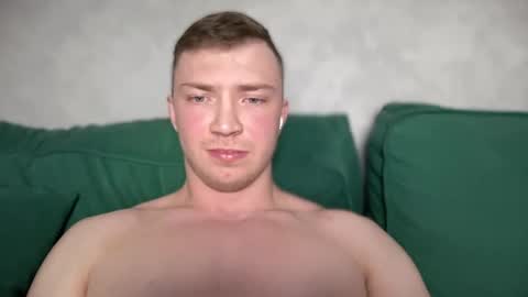 Snapshot of iron__chapman chatting on March 31, 10:21 pm Iron online show from March 31, 10:21 pm