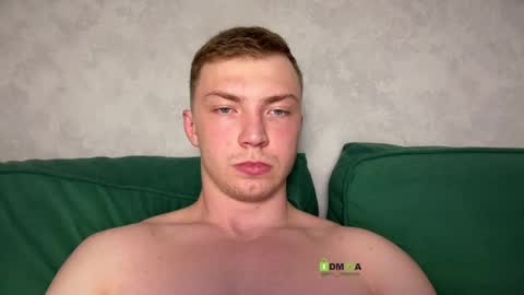 Snapshot of iron__chapman chatting on April 18, 7:29 pm Iron online show from April 18, 7:29 pm