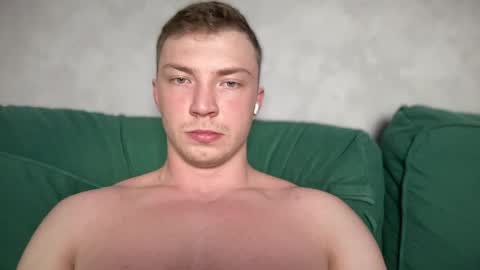 Snapshot of iron__chapman chatting on April 29, 10:38 pm Iron online show from April 29, 10:38 pm