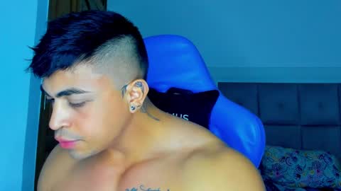 Iron online show from February 4, 1:02 am