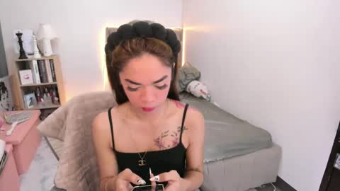 Snapshot of ironheartx chatting on January 14, 4:57 am Kylie Babaeng di para sa lahat online show from January 14, 4:57 am