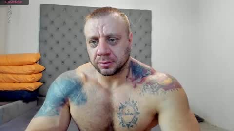 Snapshot of ironhulk22 chatting on February 15, 8:13 am ironhulk22 online show from February 15, 8:13 am