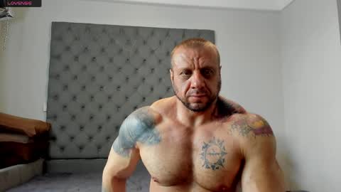 Snapshot of ironhulk22 chatting on May 16, 10:47 am ironhulk22 online show from May 16, 10:47 am