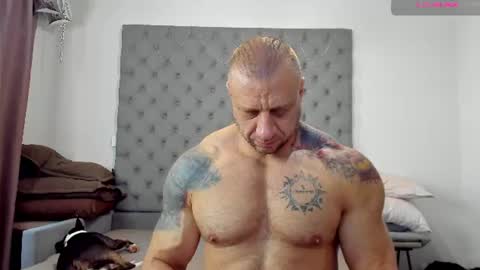 ironhulk22 online show from August 7, 9:55 am