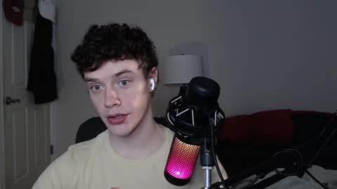 Sam online show from December 5, 8:33 pm