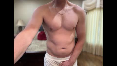 Snapshot of ironwoodbusy1986 chatting on November 15, 7:32 pm Leo online show from November 15, 7:32 pm