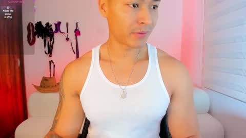 Snapshot of irvinepassion chatting on March 6, 9:17 am WILL ANDREW online show from March 6, 9:17 am