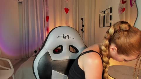 isa_____ online show from February 27, 3:25 am