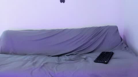 isa__sweet_ online show from June 24, 4:55 am