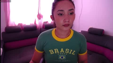 Snapshot of isa_bella___ chatting on May 27, 8:39 pm Isa online show from May 27, 8:39 pm