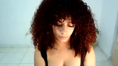 isa_bellaxx23 online show from June 3, 12:57 am