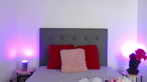 isa_bigass online show from January 11, 4:28 am