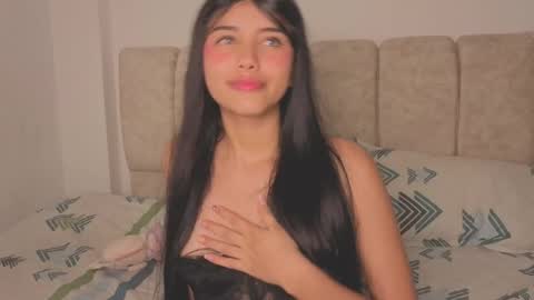 Snapshot of isa_dolly chatting on June 8, 1:28 am Isa Dolly online show from June 8, 1:28 am