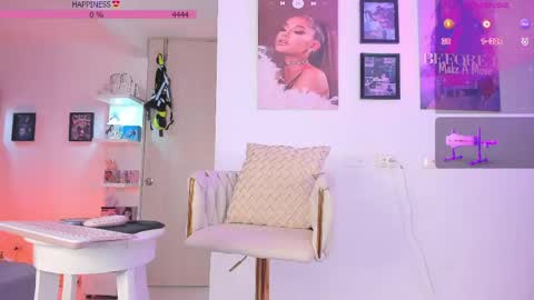 isabella online show from May 3, 10:16 pm