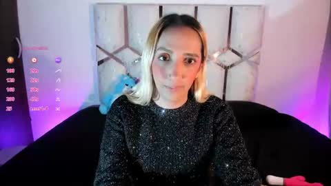 Snapshot of isa_klein chatting on June 20, 4:37 am isa_klein online show from June 20, 4:37 am