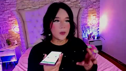 Snapshot of isa_queen_ts chatting on October 21, 6:03 am isa_queen_ts online show from October 21, 6:03 am