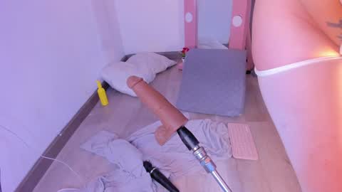 ....  Connection time 900 pm to 500 amRest days Wednesday and Saturday online show from January 18, 7:17 am