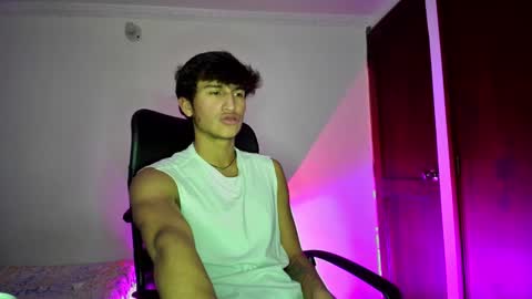 isaac online show from February 12, 12:37 am