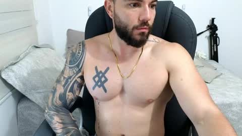 Snapshot of isaac_carter chatting on April 28, 11:04 am Isaac carter online show from April 28, 11:04 am