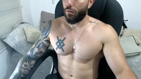 Snapshot of isaac_carter chatting on May 6, 11:04 am Isaac carter online show from May 6, 11:04 am