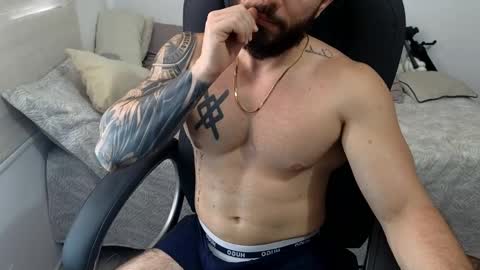 Snapshot of isaac_carter chatting on May 10, 3:06 pm Isaac carter online show from May 10, 3:06 pm